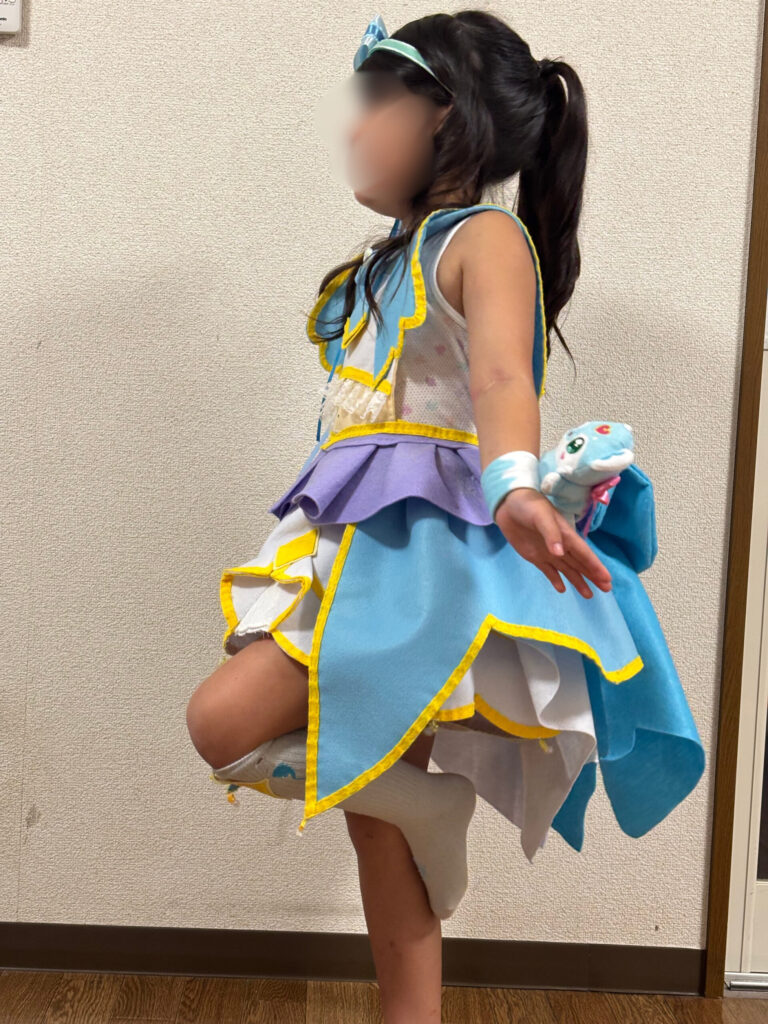手作りしたキュアエクレール風衣装横