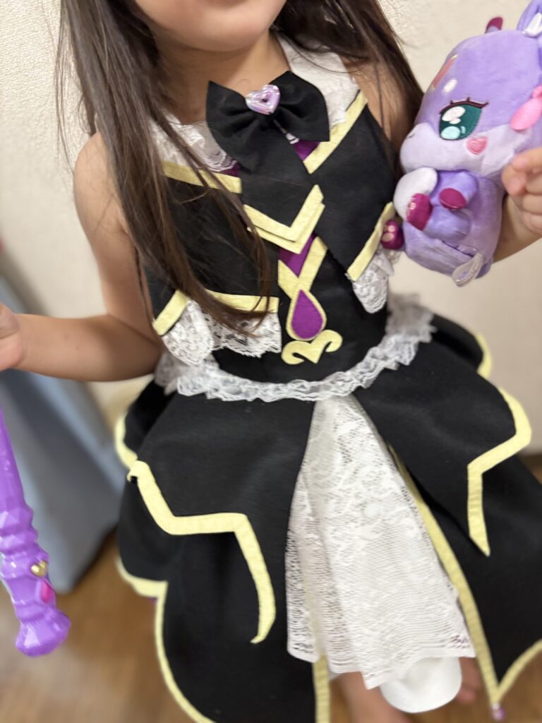 手作りしたキュアアルカナ・シャドウ風の衣装